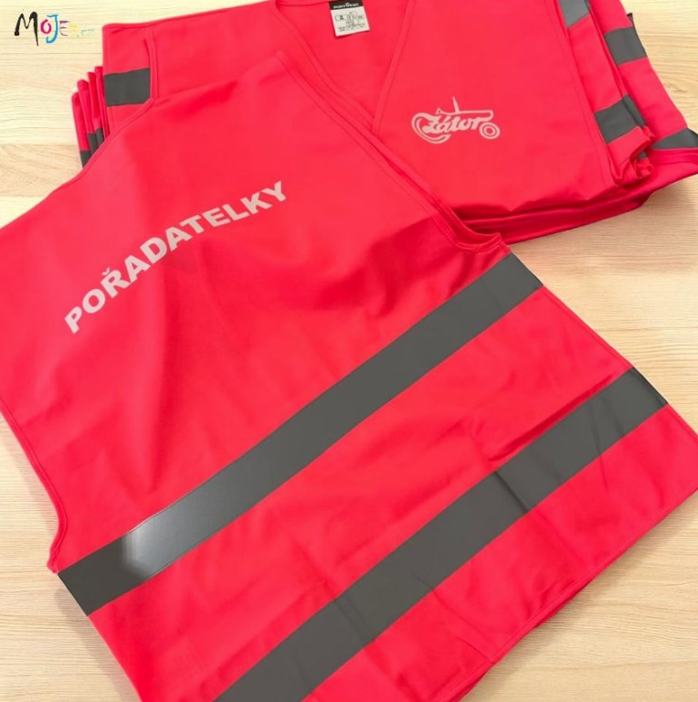 Reflexní vesta s vlastním potiskem hotová zakázka